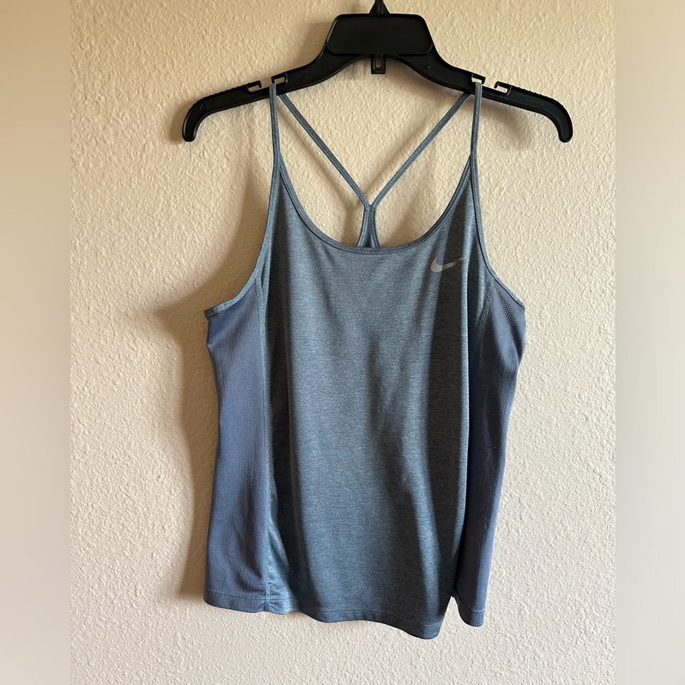 Nike Dri Fit Athletic Top Size M